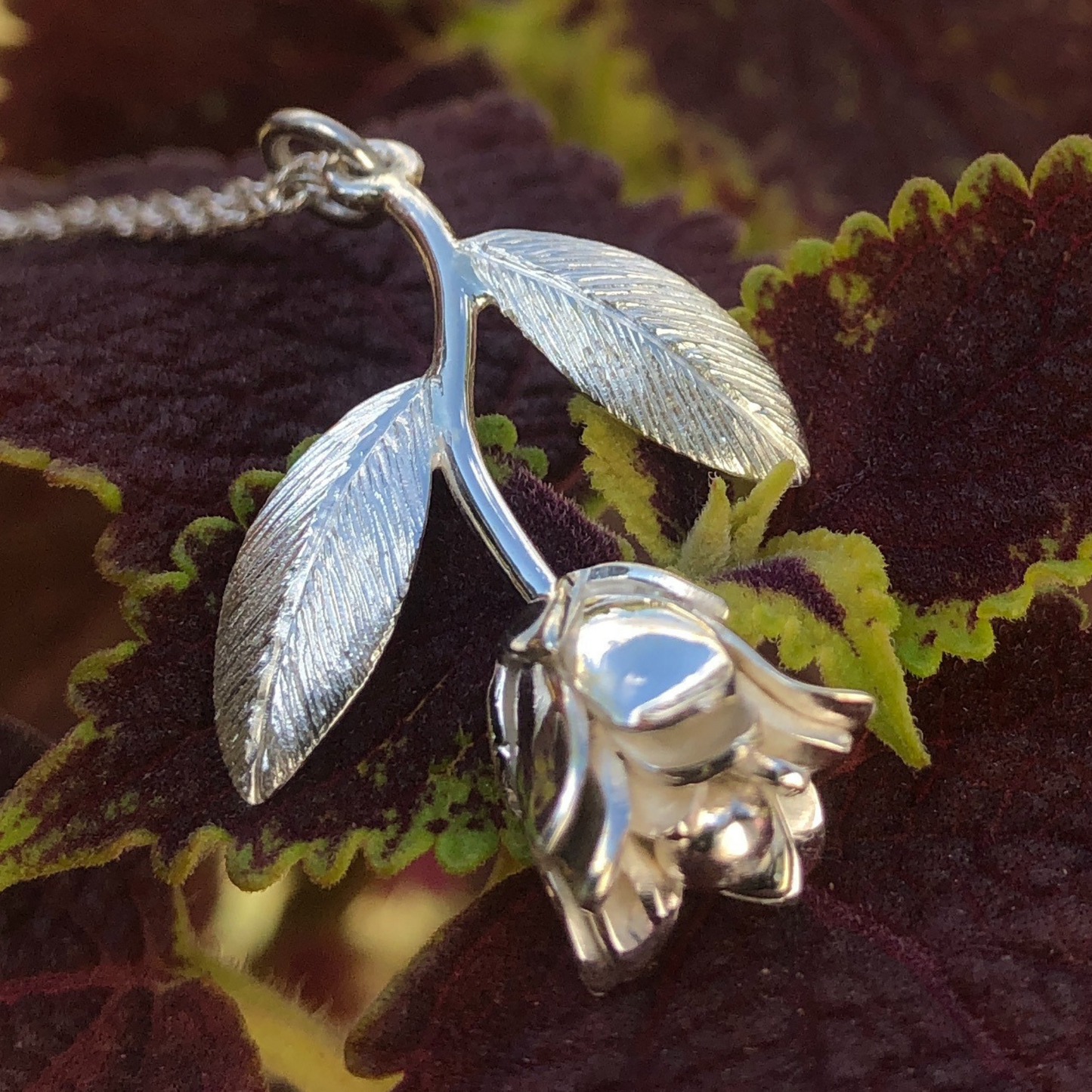 handmade rose pendant made in Africa, Zimbabwe