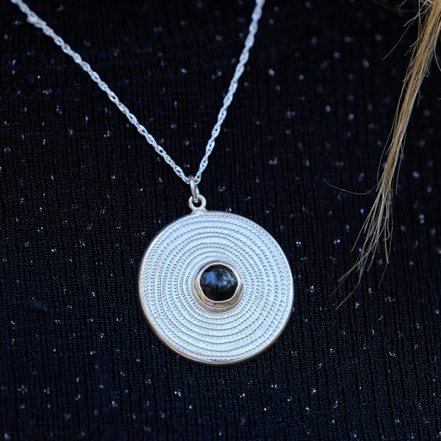 large ndoro onyx pendant made in Zimbabwe