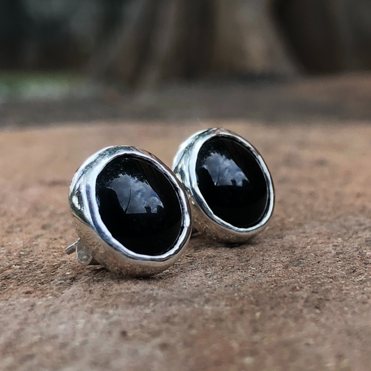 onyx stud earrings